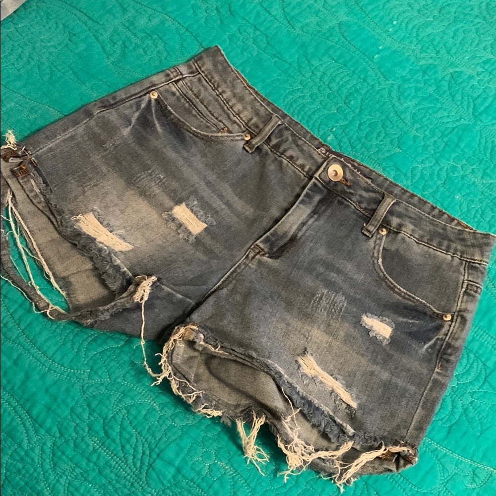 tractr BLU Shorts